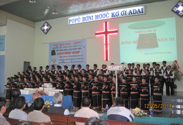 Gia Lai province: Thanksgiving held for Protestant Bible Jrai language
